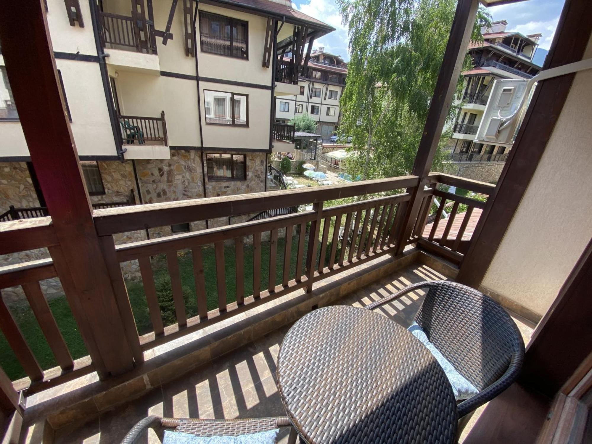 Next To The Ski Lift Downtown Bansko Exterior photo