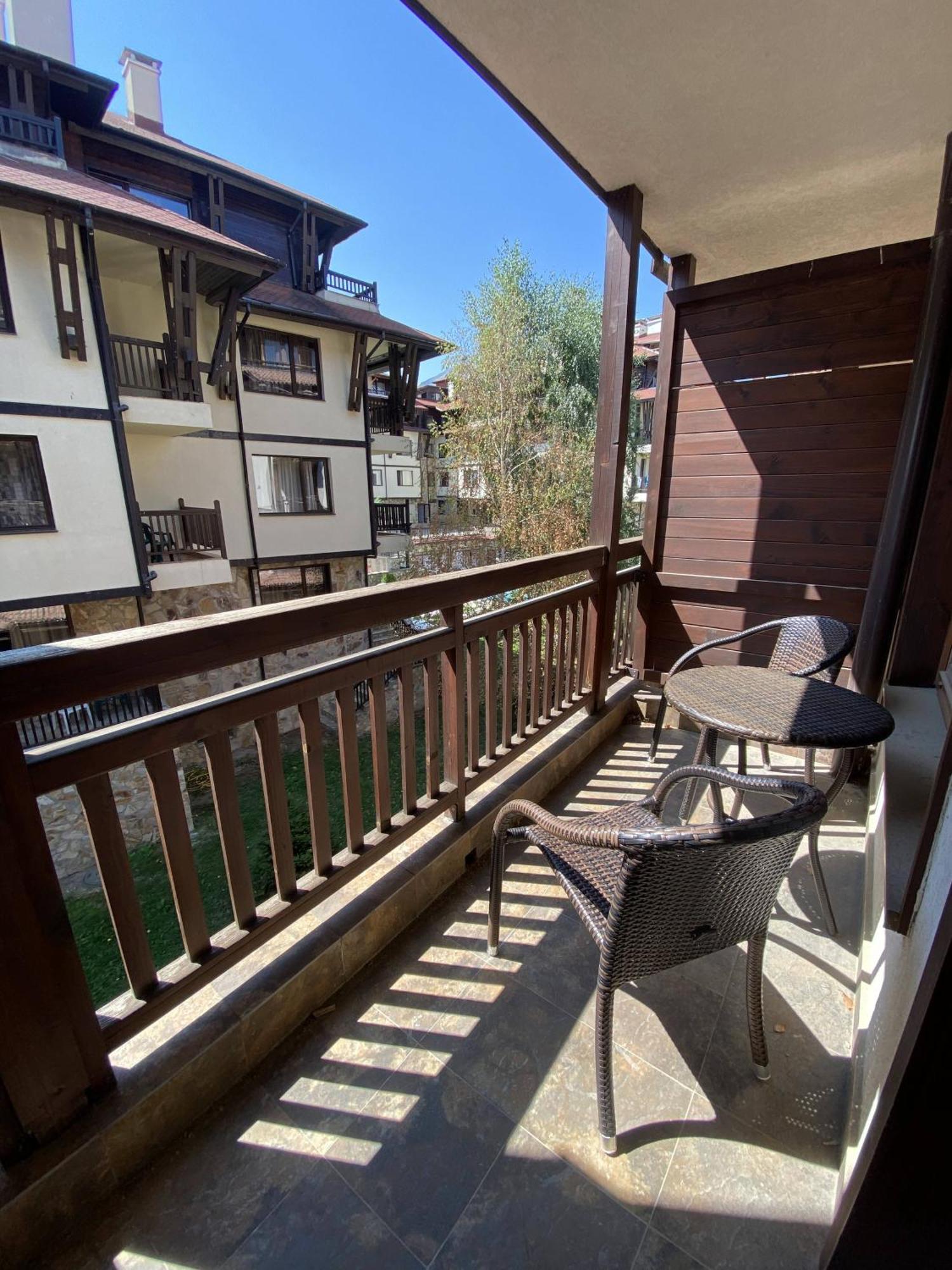 Next To The Ski Lift Downtown Bansko Exterior photo
